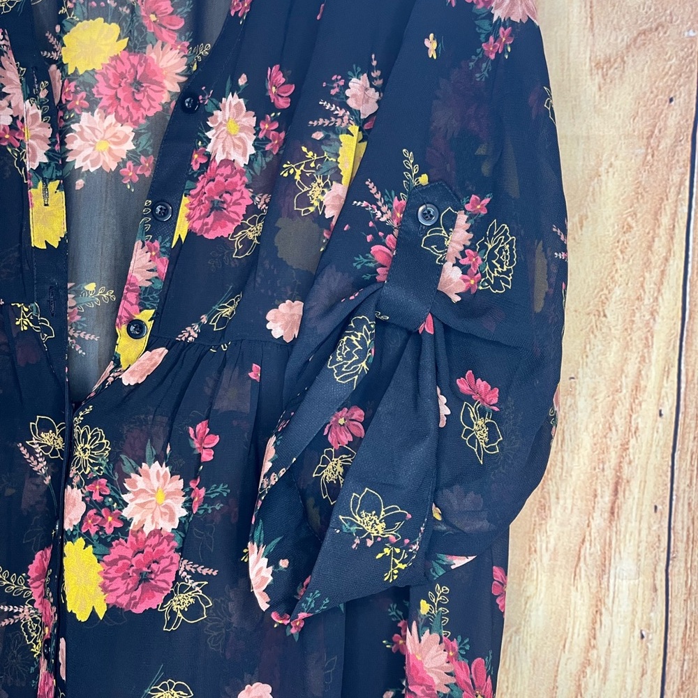 Torrid Plus Size 1 (1x) Plus Flowy Top Like New - image 5